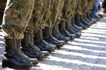 Service militaire en Suisse : fin de l’exception pour les binationaux