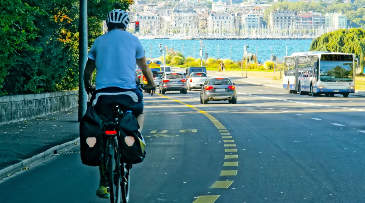 Coincés dans les bouchons: Les frontaliers du Grand Genève en ont ras-le-bol de leur bagnole