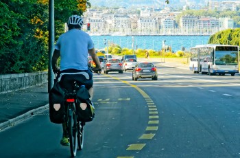 Coincés dans les bouchons: Les frontaliers du Grand Genève en ont ras-le-bol de leur bagnole