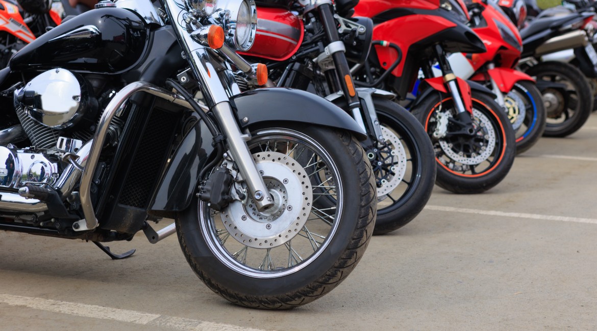 Pourquoi le stationnement des deux-roues va devenir plus facile à Genève