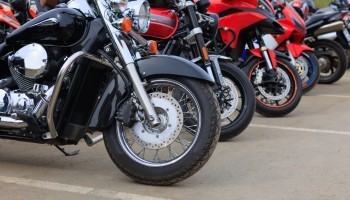 Pourquoi le stationnement des deux-roues va devenir plus facile à Genève