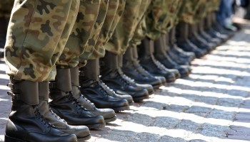 Service militaire en Suisse : fin de l’exception pour les binationaux