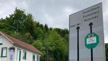 Une idée de taxe sur l’embauche des étrangers en Suisse pourrait-elle menacer l’emploi des frontaliers français ?